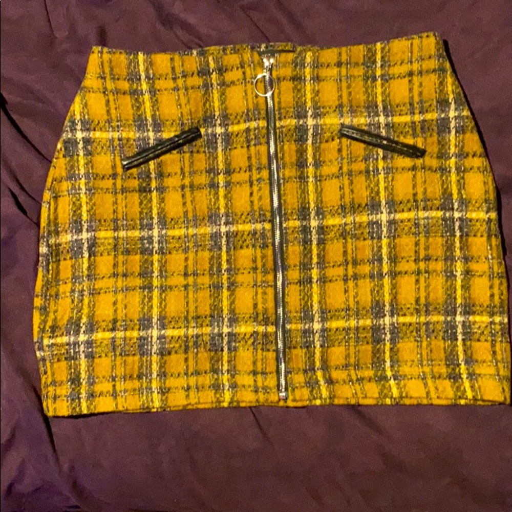 Plaid skirt